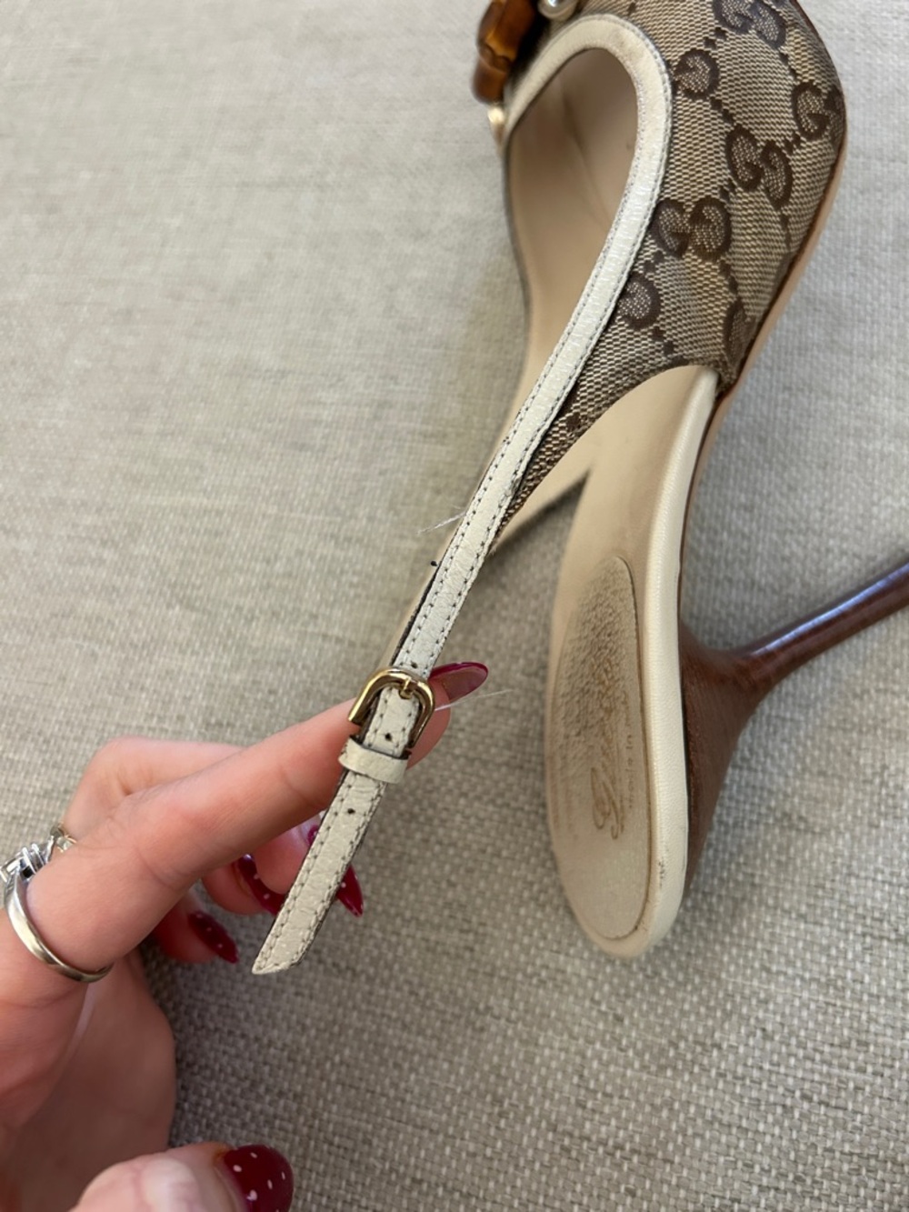 Vintage Gucci high heels - Picture 5 of 6